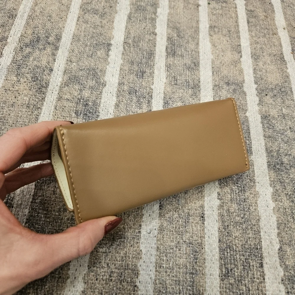NEW Burberry Tan Sunglasses Case - EMPTY